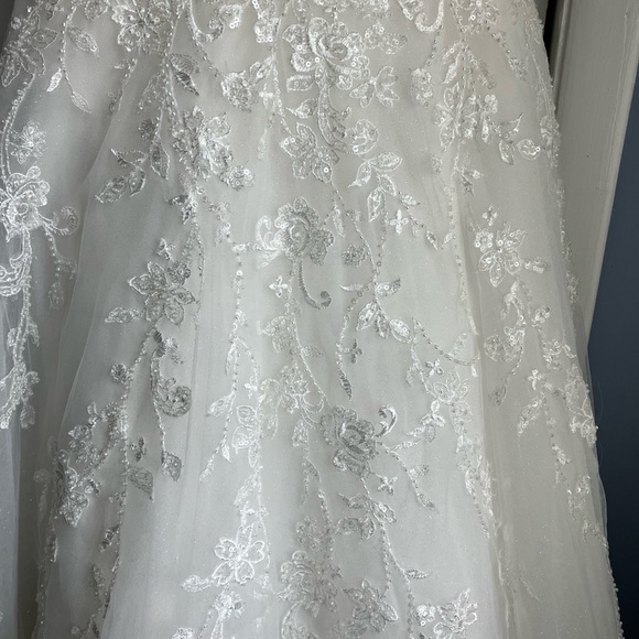 Stella York 7398 New Has Tag from Boutique Wedding Dress - Picture 6 of 13